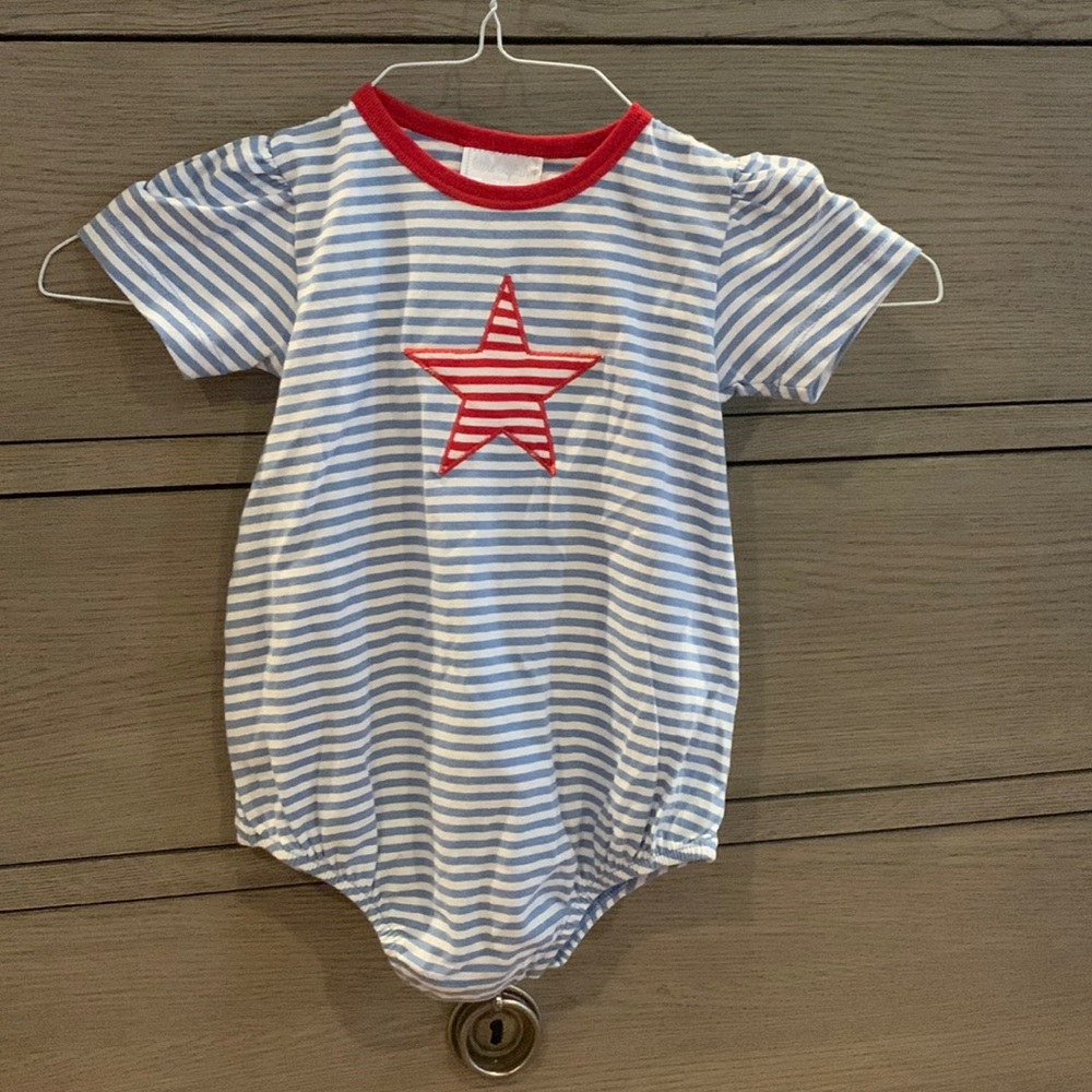 brand new little English red white and blue star bubble